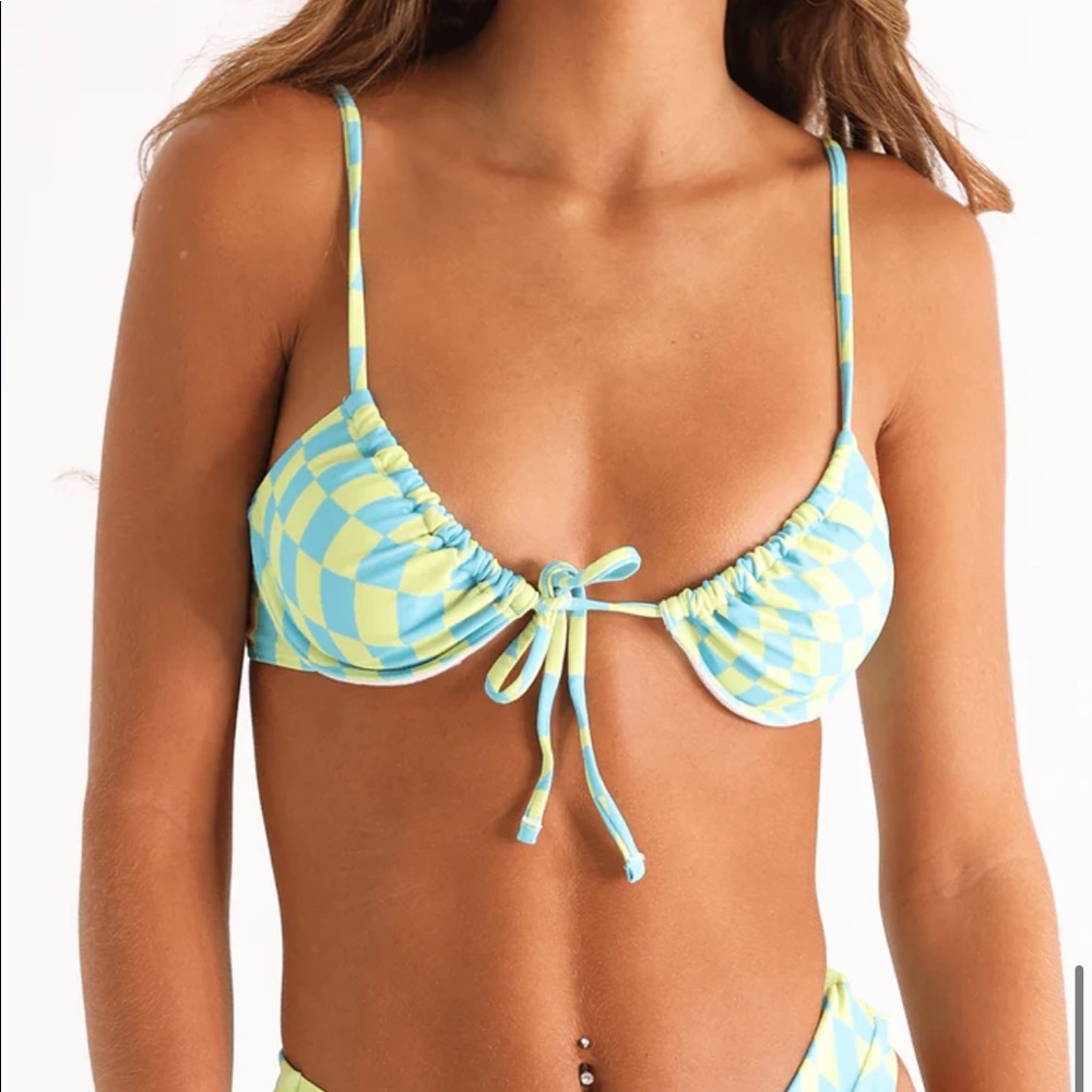 NWOT Aurelle bikini set